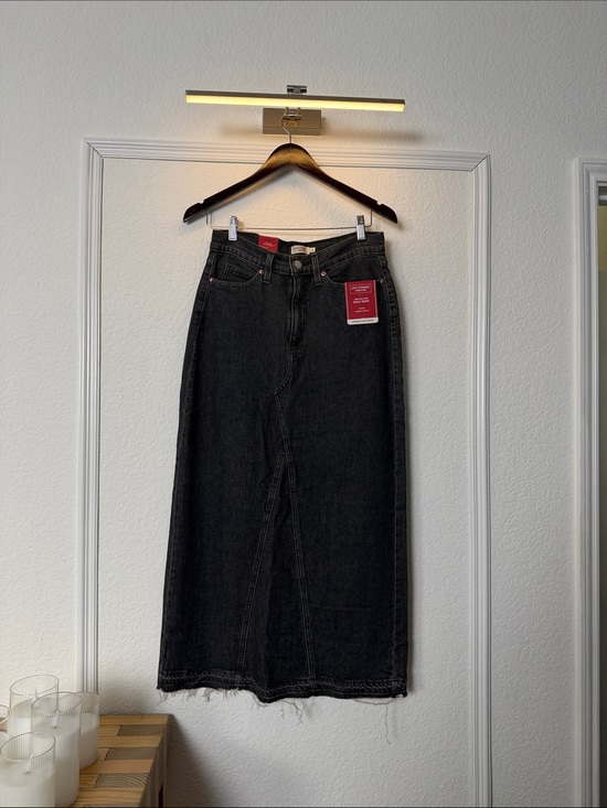 Levi's Dresses & Skirts - Levi's Black High-Waist Denim Midi Skirt
